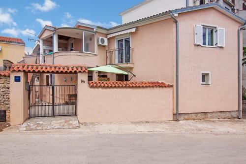 Apartments with WiFi Vodnjan, Fazana - 24332