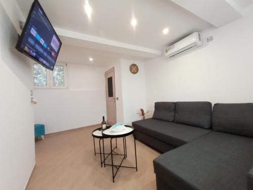 Gallery image of Golden View Villas in Megalokhori