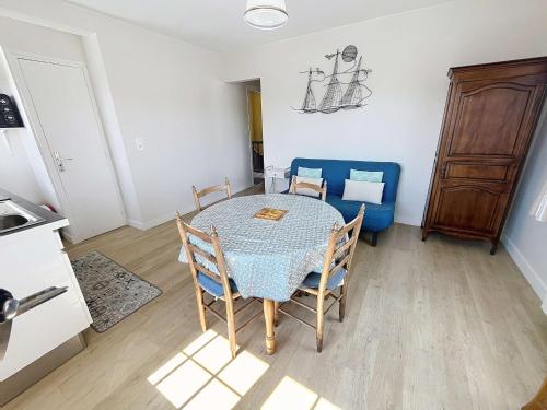 Appartement cosy à 100m de la plage et des commerces, centre de Jullouville - FR-1-361-37