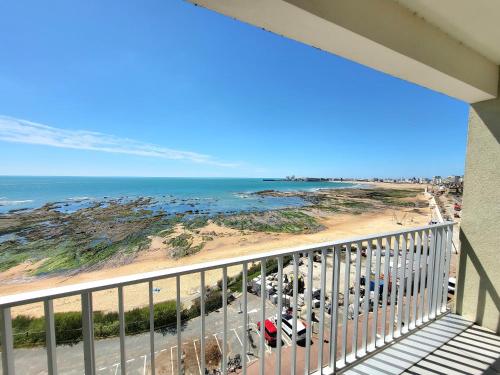 T2 agréable aux Sables - Face mer, proche plage & commerces, balcon, animal admis - FR-1-92-629