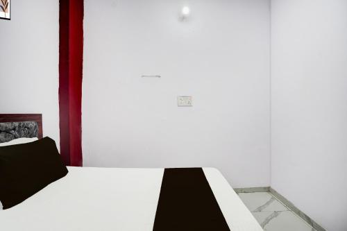 Φωτογραφία από το άλμπουμ του Spot ON Rose Guest House σε Ghaziabad