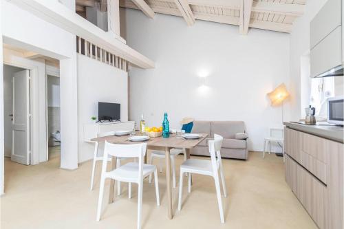 Dapur atau dapur kecil di Rotondo Dream Suite with Shared Pool