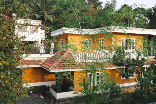 Taman di luar Namastay - Haritha Thara