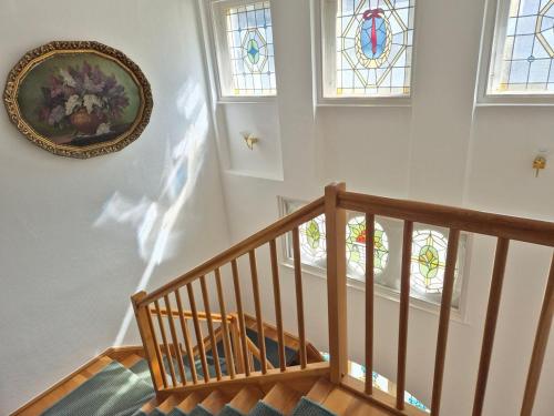 Φωτογραφία από το άλμπουμ του Gehobene FeWo in historischer Villa an der Therme,Parkplatz inklusive σε Bad Ems