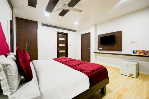 TV a/nebo společenská místnost v ubytování Hotel Fab Stays