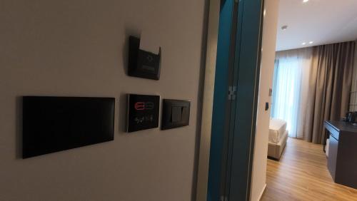Μια τηλεόραση ή/και κέντρο ψυχαγωγίας στο Hotel Boutique Onix