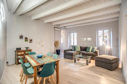 Agnello Apartment