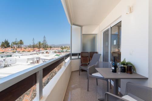 Palm View Apartment Las Camelias