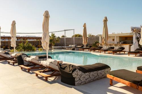 Mykonos Eight