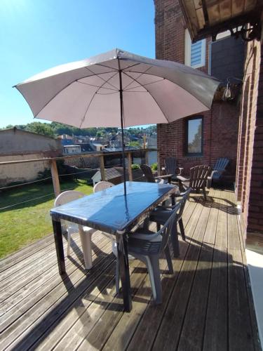 Gallery image of Ô pilotis Appartement avec terrasse et jardin in Le Tréport