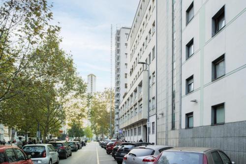 Easylife - Milano - Studio Cav 2 - Centrale