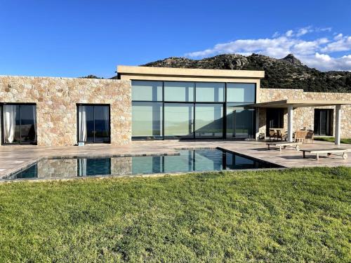 Contemporary villa, panoramic sea view