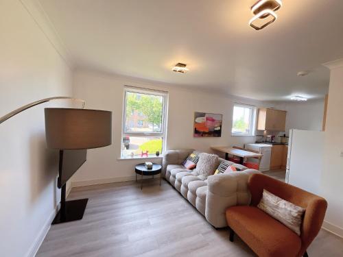 Quiet 2 bedrooms and 2 bathrooms with free parking photo 5