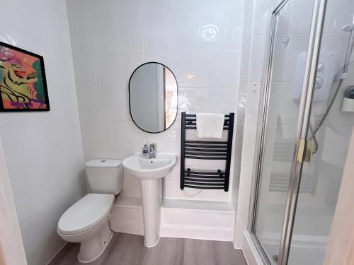 Quiet 2 bedrooms and 2 bathrooms with free parking photo 15