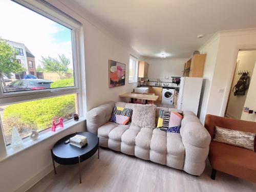 Quiet 2 bedrooms and 2 bathrooms with free parking photo 9