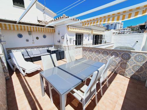 2 Bed with Pool Views Benalmadena