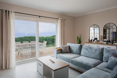 Ruang duduk di Villa Altana Corfu