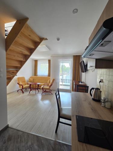 Posezení v ubytování Apartamenty Zachodnia Przystań