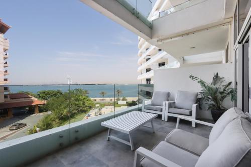Premium 1BR w Burj AlArab View in Palm Jumeirah