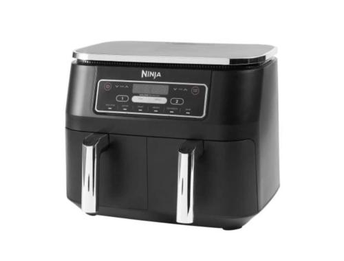 a black nma toaster oven isolated on a white background at Maison vue Mer Ile de Ré - Rivedoux-Plage - Villa Raie Manta - Ile de Ré - 4 chambres - 2 salles d eau - 1 à 8 personnes - Plage à pied in Rivedoux-Plage