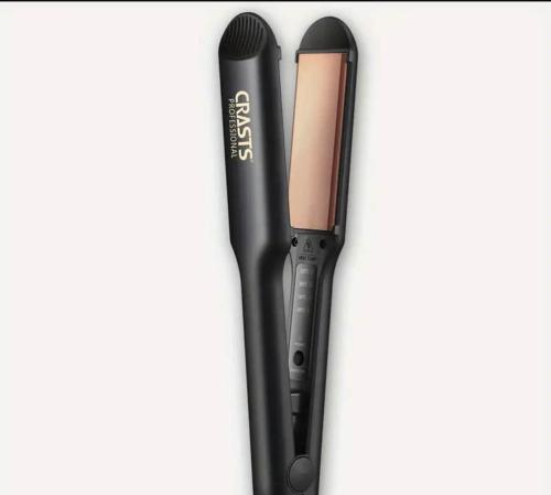 two black makeup brushes sitting next to each other at Maison vue Mer Ile de Ré - Rivedoux-Plage - Villa Raie Manta - Ile de Ré - 4 chambres - 2 salles d eau - 1 à 8 personnes - Plage à pied in Rivedoux-Plage