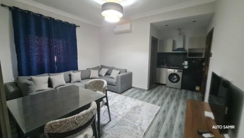 استوديو شيري