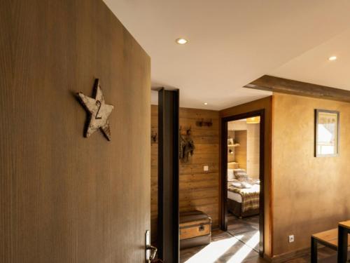 Ένα μπάνιο στο Appartement 4 pièces pour 8/9 personnes, exposé Sud, au centre de Valloire, proche télécabine et loisirs - FR-1-263-216