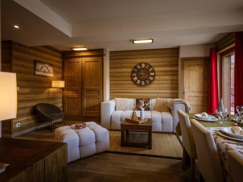 Appartement 4 pièces 8 pers, Sud, près du téléphérique, avec terrasse et équipements modernes - FR-1-263-217