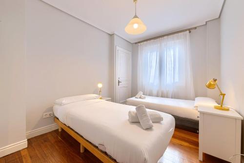 Azkuna Plaza & Vista Alegre by Next Stop Bilbao