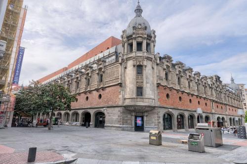 Azkuna Plaza & Vista Alegre by Next Stop Bilbao