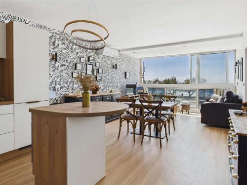 Agréable Appartement 3 Pièces Avec Climatisation Face à la Mer - FR-1-423-263