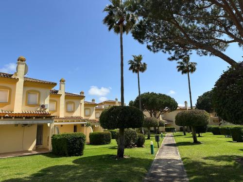 Chalet adosado en Novo Sancti Petri