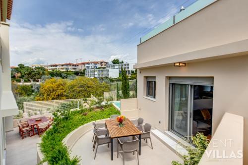 Balkón nebo terasa v ubytování RVG Luxury Houses with private pools in Porto Heli