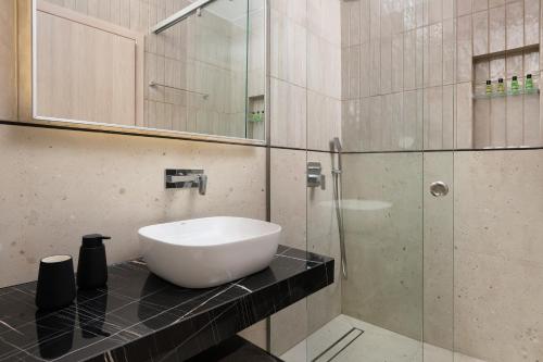 Ama Apartments