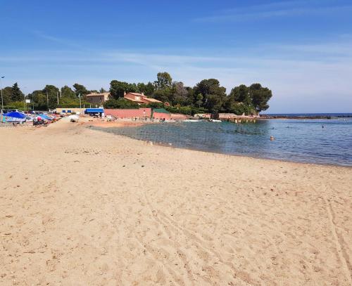 Le Grand Estivale -3 terrasses-100m plage de sable