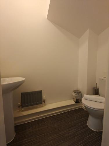 Park Central 4 Double Bedroom House in Birmingham City Center photo 10
