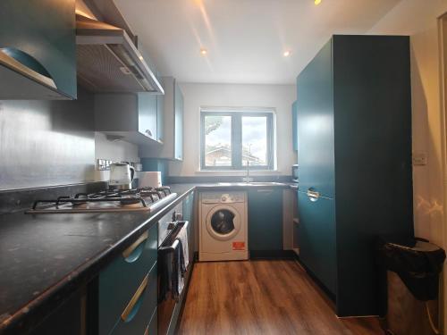 Park Central 4 Double Bedroom House in Birmingham City Center photo 15