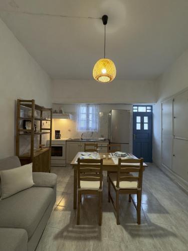 Gallery image of yiayia's Place in Chora Folegandros
