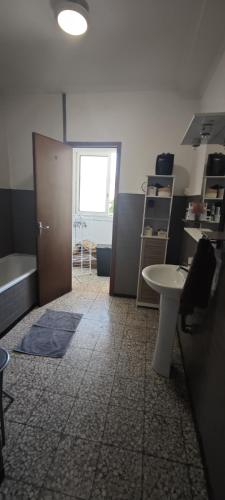 F2 Entrée de la ville Vue Mer