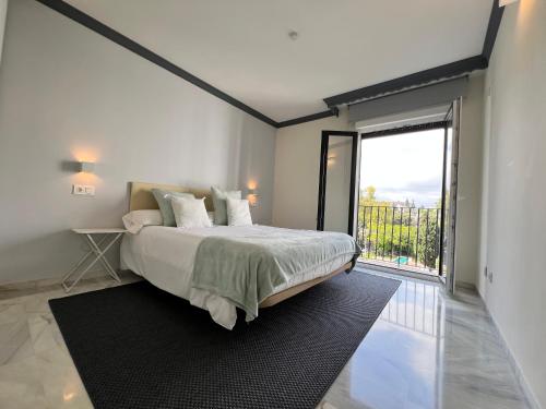 Jardines del Puerto Apartment for up to 6, totally refurbished 2025, gardens, pools, garage, wifi photo 2