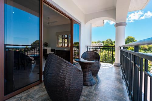 Balkoni atau teres di D'Offay Seaview Apartments
