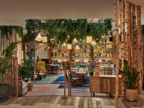 Restaurace v ubytování Treehouse Hotel Manchester