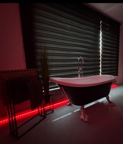 New Apart Smart- OAZA RELAKSU-Rynek Central Kielce - Parking -fak VAT- rok budowy 2025