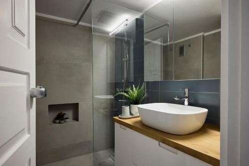 Acropolis Delight Residence II