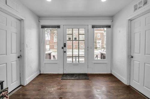 Gallery image of Cozy 3BR Near UB Niagara Falls - Pet Friendly in Buffalo