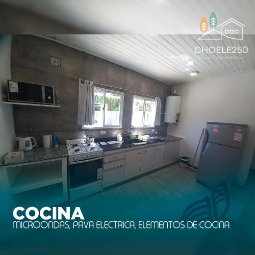 Η κουζίνα ή μικρή κουζίνα στο Choele 250 apart - casa 8- con estacionamiento cerrado