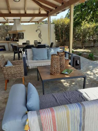 The Oaks Outdoor Living