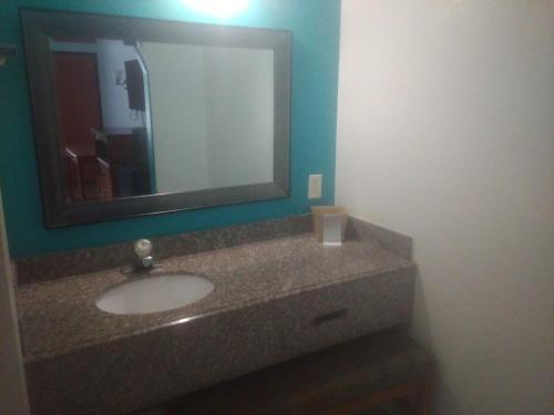 Ένα μπάνιο στο King Bed Hotel Studio 138