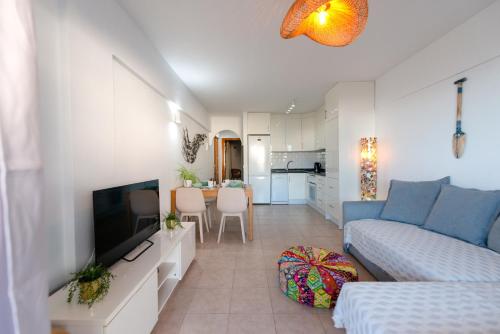 La Caleta Ocean Front Apartment with Sea View & Terrace