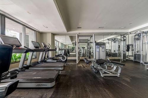 Fitness centrum a/nebo fitness zařízení v ubytování Stunning Views from Punto Nima by The Agency Baja
